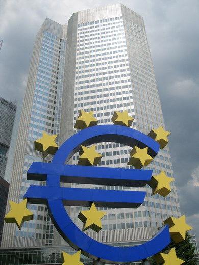 ECB: Mario Draghi presiding over a cut which left the central banks benchmark main refinancing rate at 0.25%.