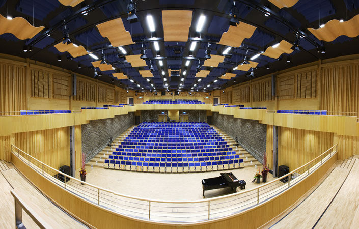 Conventional theater building by Martinsons, with glulam frames, the frame systems have been used in a number of acclaimed and spectacular building constructions over the years. 