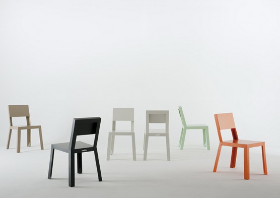 The chairs Yu-Yu designed by Andrea Panzieri for Casprini.